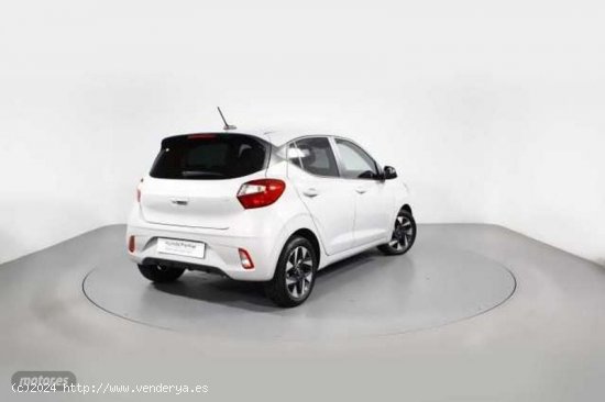 Hyundai i10 1.0 MPI Klass Aut. de 2023 con 2.820 Km por 17.400 EUR. en Barcelona