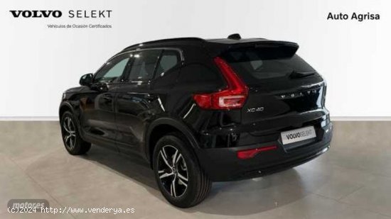 Volvo XC40 XC40 Plus, B3 Mild hybrid, Gasolina, Dark de 2024 con 1 Km por 39.900 EUR. en La Rioja