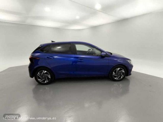 Hyundai i20 1.0 TGDI Tecno 100 de 2023 con 8.300 Km por 18.900 EUR. en Barcelona