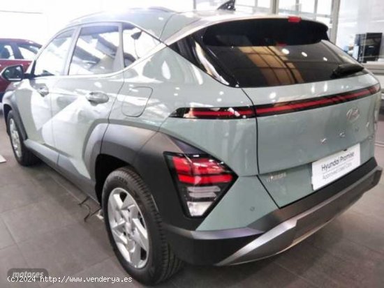 Hyundai Kona 1.0 TGDI 48V Tecno 4x2 de 2024 con 16 Km por 29.900 EUR. en Segovia