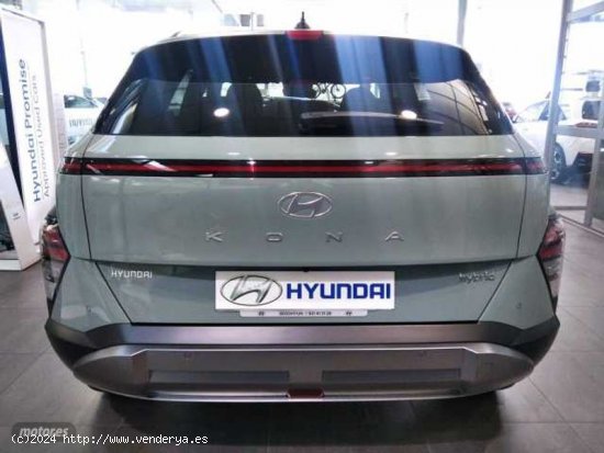 Hyundai Kona 1.0 TGDI 48V Tecno 4x2 de 2024 con 16 Km por 29.900 EUR. en Segovia