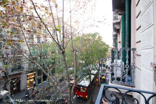  Se alquila habitación en piso compartido en Barcelona - BARCELONA 