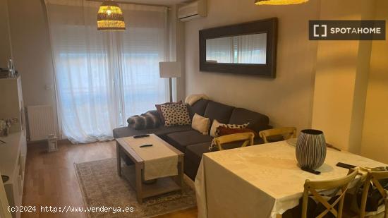 Apartamento de 2 dormitorios en alquiler en Fuencarral - MADRID