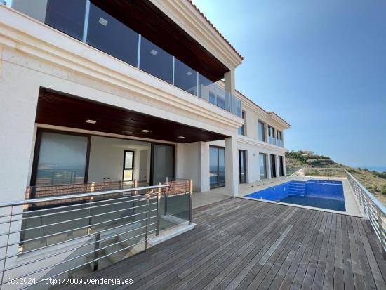 Se vende el chalet de lujo en Rincón de Loix en Benidorm. - ALICANTE