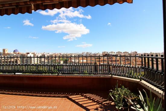 ¡ LAS MEJORES VISTAS DE ELCHE, 150 M2, GRAN BALCÓN, 9ª PLANTA! - ALICANTE