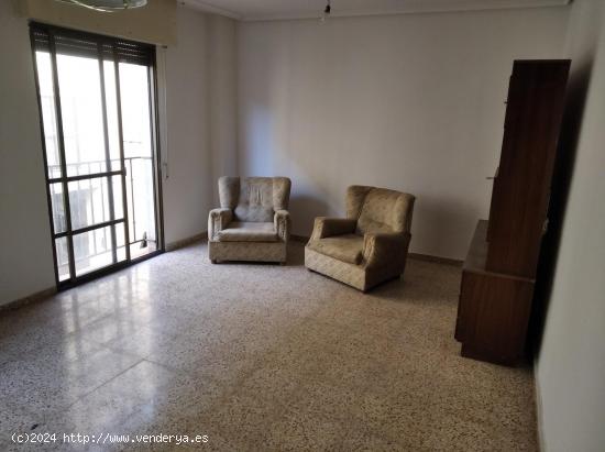 PISO EN VENTA PARA REFORMAR ZONA RUA DE LOS FRANCOS - ZAMORA