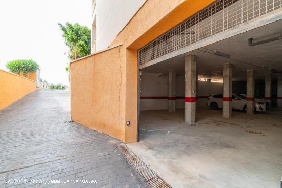 Plaza de Aparcamiento en garaje cerrado en Playa Golf II - Altos de Cabo Roig - ALICANTE