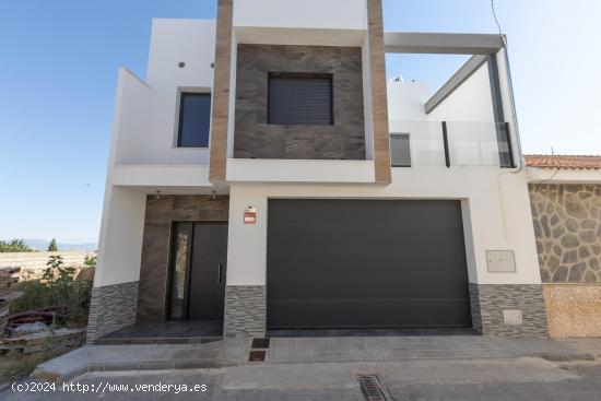  Preciosa casa moderna en el centro de Escuzar con las mejores calidades - GRANADA 