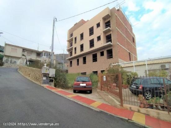 Parte de un edificio en construcción - MURCIA