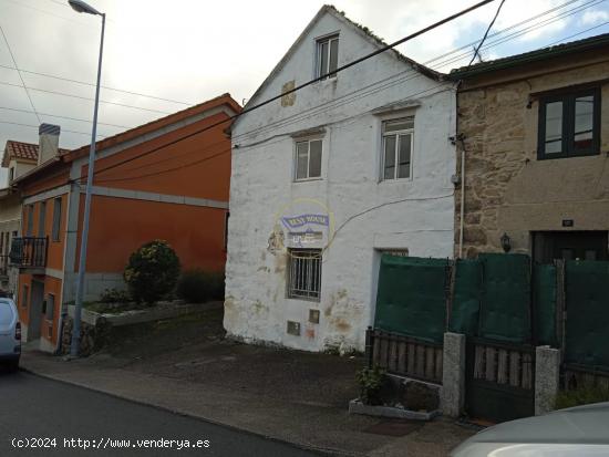 Casa rural con finca en Candeán, para reformar íntegramente - PONTEVEDRA