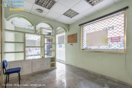 VENTA DE LOCAL COMERCIAL  EN AVENIDA  DOCTOR OLORIZ - GRANADA