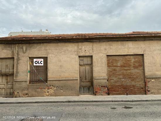  Casa en pleno corazon de la hoya - ALICANTE 