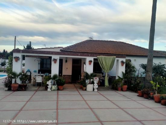 Chalet de una sola planta 139 m2 con parcela de 961 m2 Pago del Humo - CADIZ