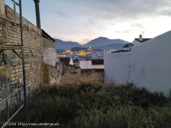 ¡Se vende SOLAR con unas preciosas vistas en Antequera! - MALAGA