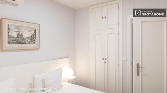 Apartamento de 4 dormitorios en alquiler en Chamberí - MADRID