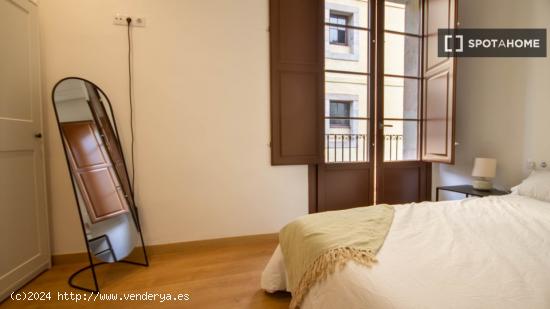 Habitaciones en alquiler en el apartamento de 3 dormitorios en Poble Sec - BARCELONA