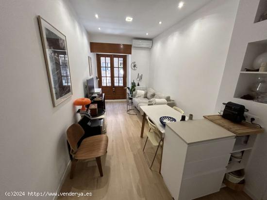  Piso de 2 habitaciones en alquiler en Chamberí, Madrid - MADRID 