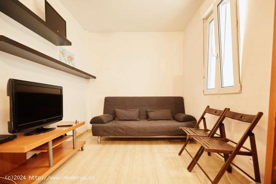  Apartamento de 2 dormitorios en alquiler en Trafalgar - MADRID 