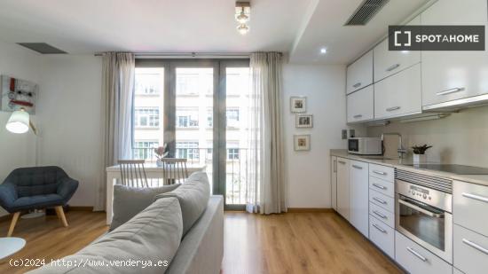 Apartamento entero de 2 dormitorios en Barcelona. - BARCELONA