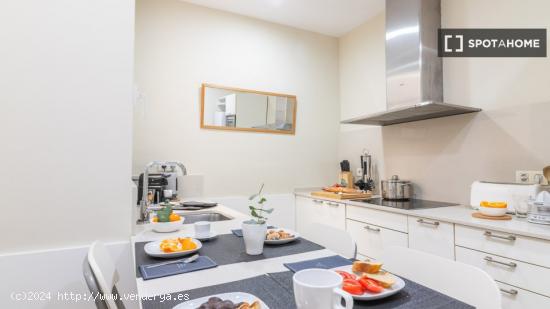 Apartamento entero de 3 habitaciones en Barcelona. - BARCELONA