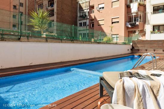  Apartamento de 2 habitaciones en alquiler en Playa, Born &amp  Poblenou con Piscina - BARCELONA 