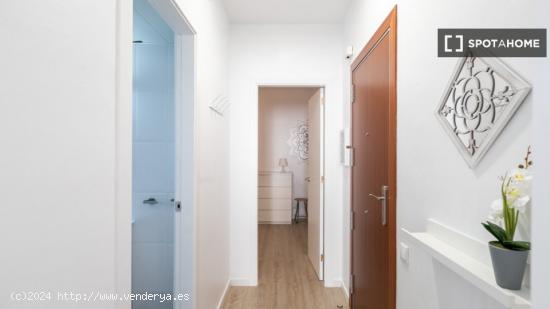 Apartamento amueblado moderno en Les Corts - BARCELONA