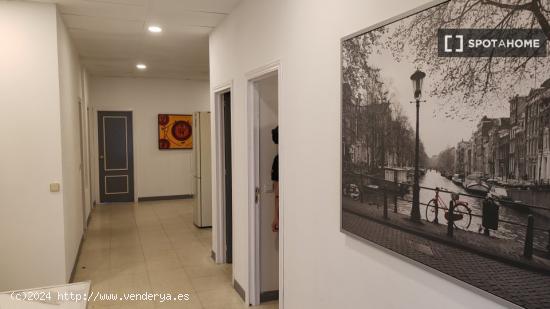 Habitación en piso compartido en Alcalá de Henares. - MADRID