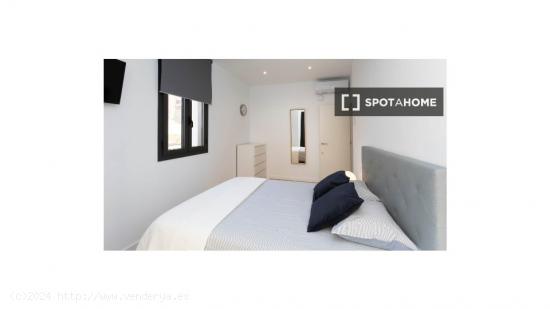 Habitación en piso compartido en L'Hospitalet de Llobregat. - BARCELONA