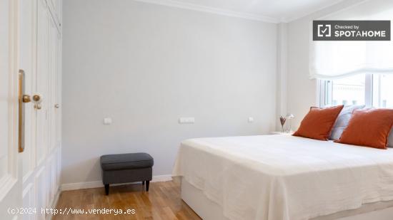 Se alquila apartamento de 1 dormitorio en Cdad. Lineal - MADRID