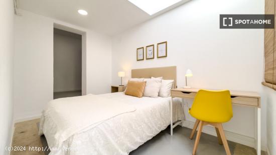 Dormitorio en un apartamento de 7 habitaciones en Barcelona - BARCELONA