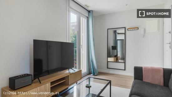 Apartamento de 2 dormitorios en Cuatro Caminos - MADRID