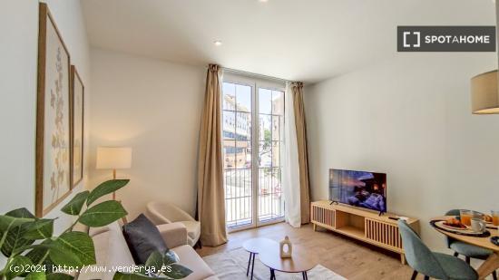 Apartamento completo de 2 dormitorios en Málaga - MALAGA