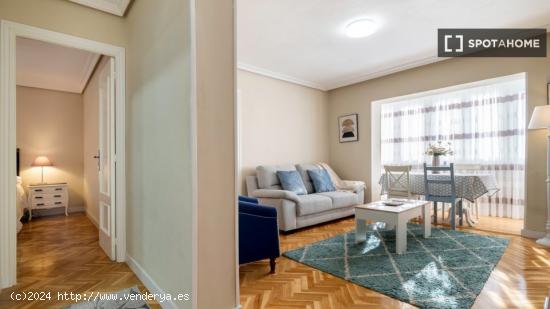 Fabuloso apartamento cerca de la estación “Parque de Sta. María”. - MADRID