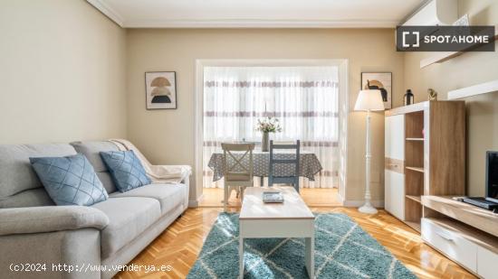 Fabuloso apartamento cerca de la estación “Parque de Sta. María”. - MADRID