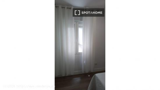 Se alquila habitación en apartamento de 4 dormitorios en Leganés, Madrid. - MADRID