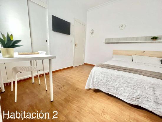  Luminosa habitación con cama de matrimonio equipada para estudiantes - SEVILLA 