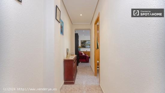 Apartamento de 2 dormitorios en alquiler en Valencia - VALENCIA