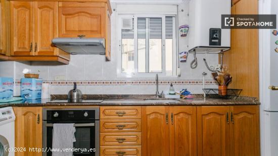 Apartamento de 2 dormitorios en alquiler en Valencia - VALENCIA