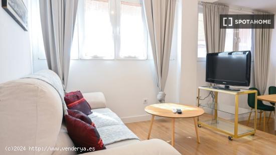 Apartamento de 2 dormitorios en alquiler en Lavapiés - MADRID