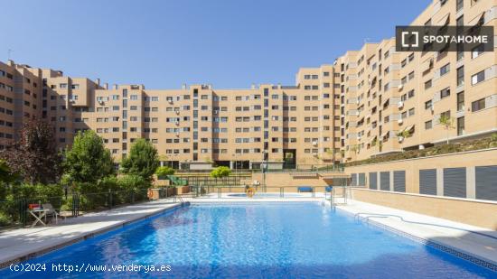 Apartamento de 4 dormitorios en alquiler en Vicálvaro, Madrid - MADRID