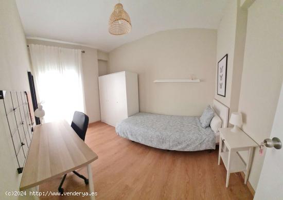  Habitación en piso compartido en Cartagena - MURCIA 