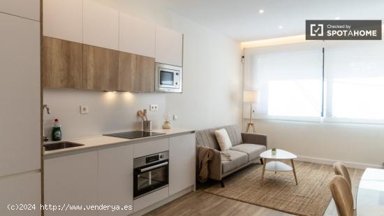 Apartamento de 3 dormitorios en alquiler en Tetuán - MADRID