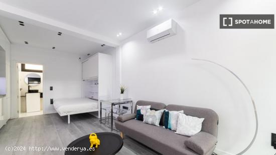 Cómodo apartamento en barrio Latina - MADRID