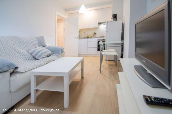  Apartamento de 1 dormitorio en alquiler en Playa De La Victoria, Cádiz - CADIZ 