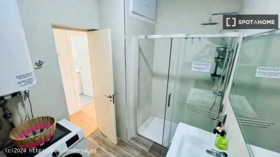 Piso de 4 habitaciones en alquiler en El Ejido - MALAGA