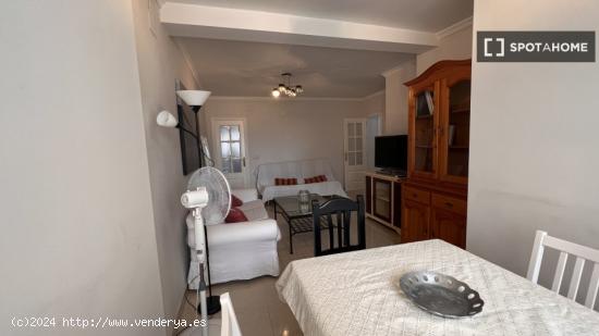 Apartamento de 3 dormitorios en alquiler en Nervión, Sevilla - SEVILLA