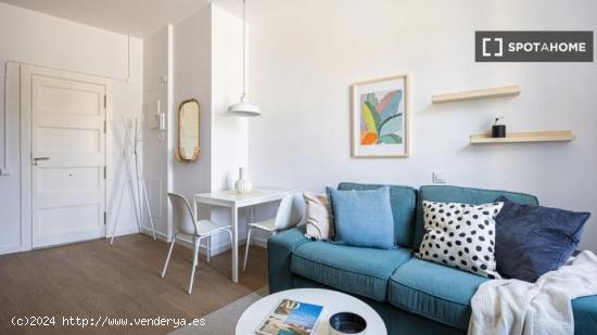 ¡Apartamento moderno y amueblado en Barcelona! - BARCELONA