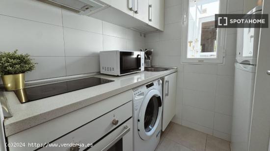 Apartamento de 2 dormitorios en alquiler en Delicias - MADRID