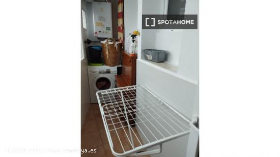 Habitación en piso compartido en Zaragoza - ZARAGOZA