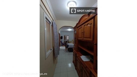 Apartamento entero de 3 dormitorios en Sevilla - SEVILLA